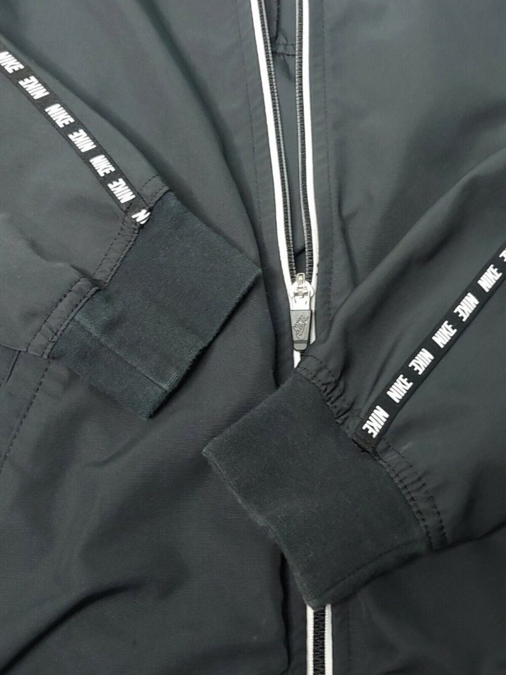 Nike Womens Small Zip Jacket Athletic Logo Black Spell Out Trim Lightweight Run - Picture 8 of 9